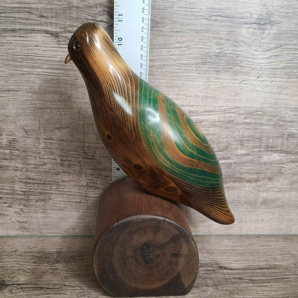 Hand Carved Two-Tone Wood Perched Quail Bird Figurine On Wooden Log 11" - Picture 13 of 15